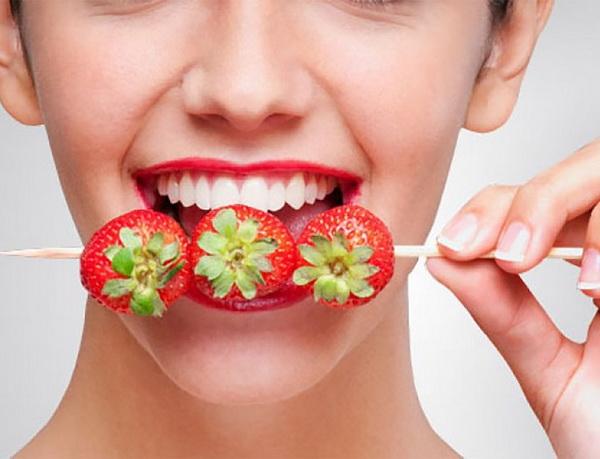Ваше сиятельство  продукты, которые делают зубы белее