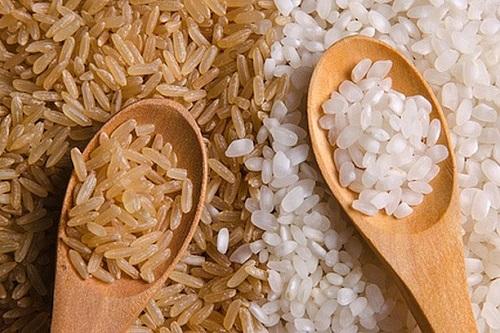 Многие думают, что коричневый рис лучше, чем белый потому что они не знают этого!