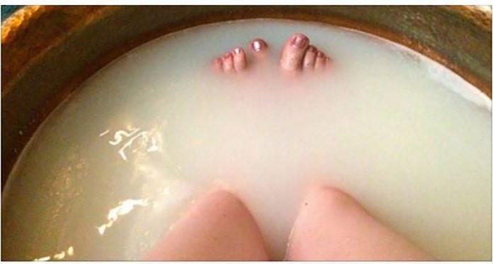 Эта ванна устраняет токсины из организма; улучшает работу мышц и нервов, уменьшает воспаление и улучшает кровообращение!