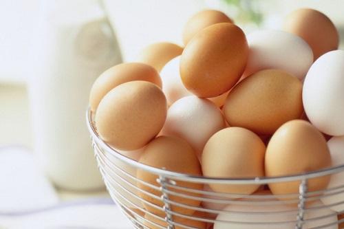 Вот чем в корне отличаются коричневые яйца от белых! А вы знали?