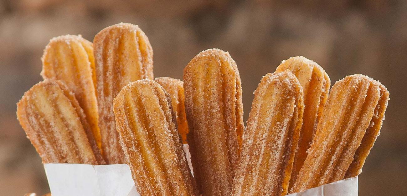 Պատրաստեք իսպանական այս հայտնի քաղցրավենիքը ՝ Չուրրոսը