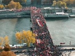 Ֆրանսիահայերը հերթական բողոքի խաղաղ ցույցն են անցկացրել Փարիզում
